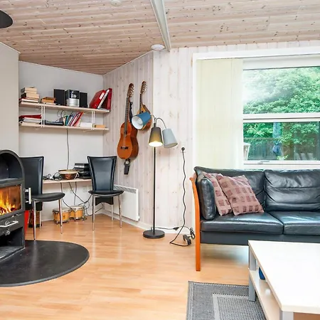 Holiday home 6 Person In *